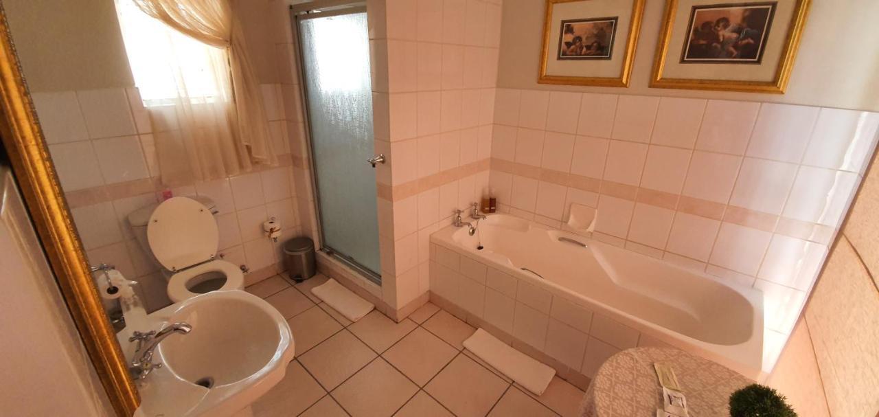 Acacia Westdene B&B Bloemfontein Eksteriør billede
